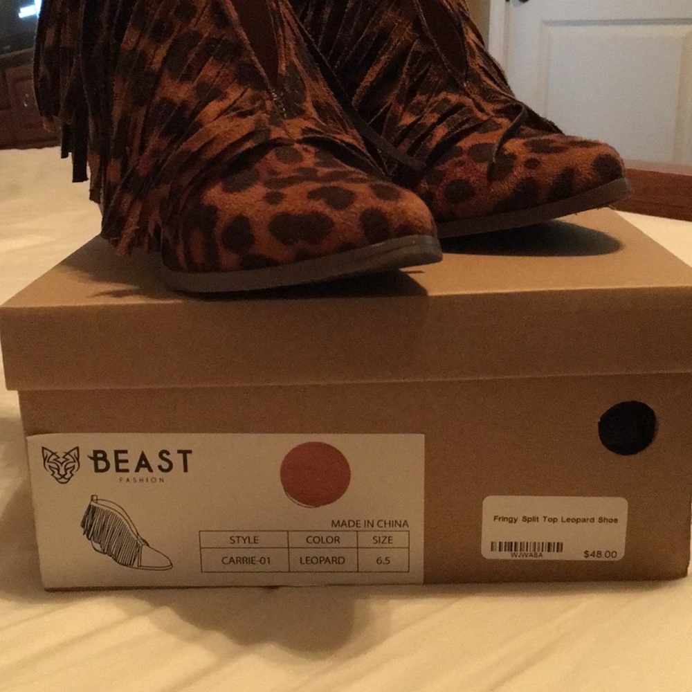 Fringy split top leopard shoe